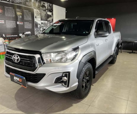 Toyota HILUX 2.8 SR 4X4 CD 16V DIESEL 4P AUTOMÁTICO