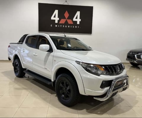 Mitsubishi L200 TRITON 2.4 16V TURBO DIESEL SPORT GLS CD 4P 4X4 MANUAL