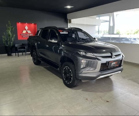 Mitsubishi L200 TRITON 2.4 16V TURBO DIESEL SPORT HPE-S CD 4P 4X4 AUTOMÁTICO