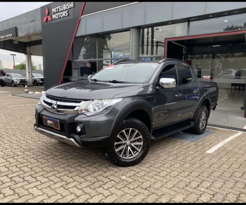 Mitsubishi L200 TRITON 2.4 16V TURBO DIESEL OUTDOOR HPE-S CD 4X4 AUTOMÁTICO