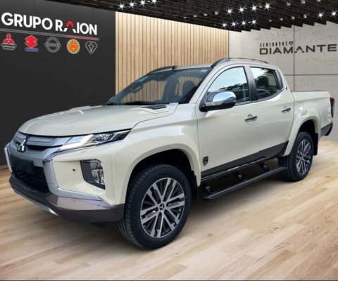 Mitsubishi L200 TRITON 2.4 16V TURBO DIESEL SPORT HPE-S TERRA CD 4P 4X4 AUTOMÁTICO