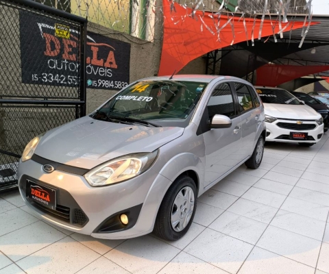 Fiesta Hatch 2014 completo