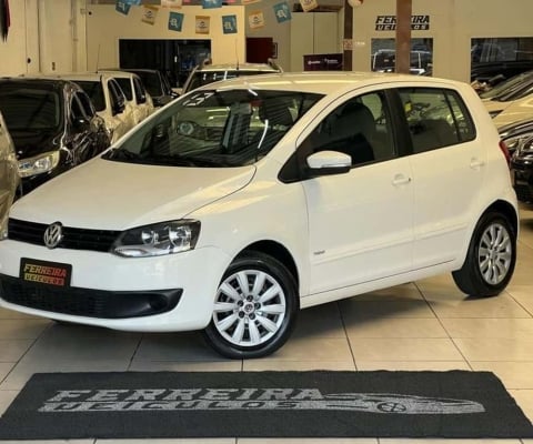 VOLKSWAGEN FOX 1.0 MI 8V TOTAL FLEX 4P 2013