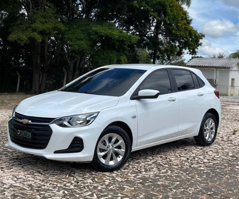 Chevrolet Onix HATCH LT 1.0 12V TB Flex 5p Mec.  - Branca - 2022/2023