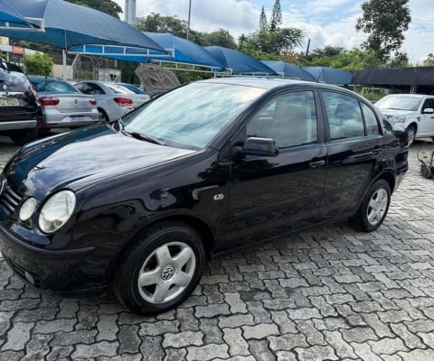 Volkswagen Polo 1.6 Mi/ S.Ouro 1.6Mi 101cv 8V 5p