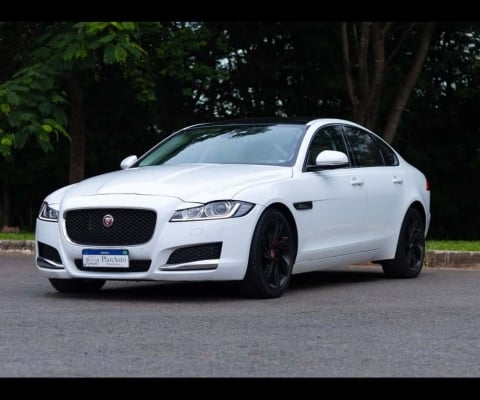 Jaguar XF /  2.0T PRESTIG - Branca - 2017/2017