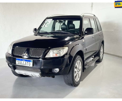 Mitsubishi Pajero tr4 2012 2.0 4x2 16v 140cv flex 4p automático