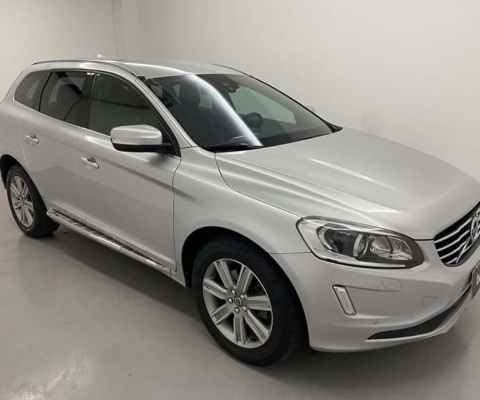 Volvo XC60 2.4 D5 KINETIC DIESEL AWD 4P AUTOMÁTICO