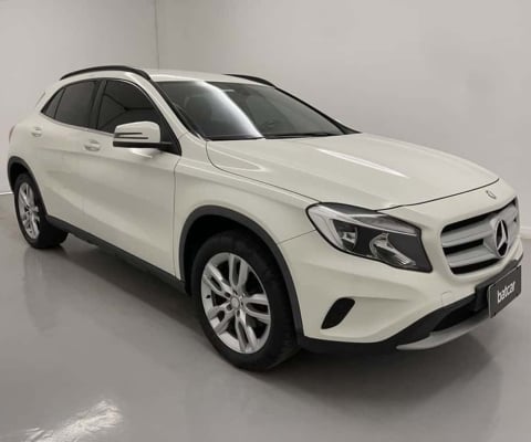 Mercedes-Benz GLA 200 1.6 CGI STYLE 16V TURBO FLEX 4P AUTOMÁTICO