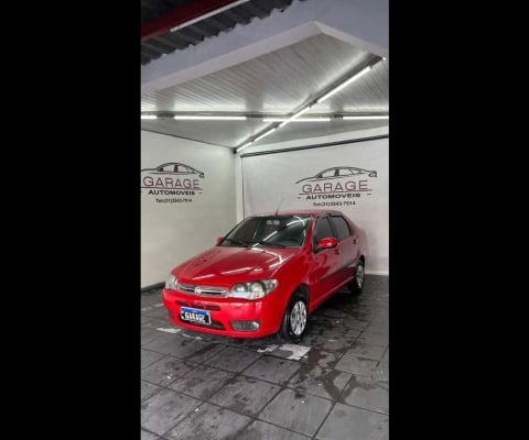 Fiat Siena Celebration 1.0 Fire Flex 8V 4p  - Vermelha - 2011/2012