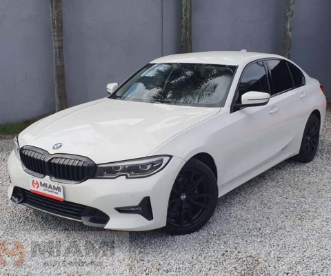 BMW 320i M Sport 2.0 - Branca - 2019/2020