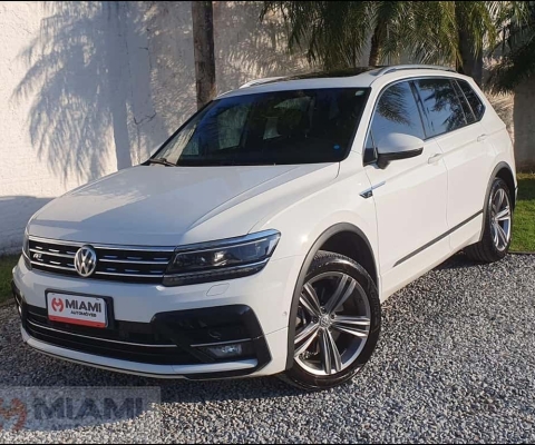 Volkswagen Tiguan Allspace R-Line 2.0 com 7 lugares - Branca - 2019/2019