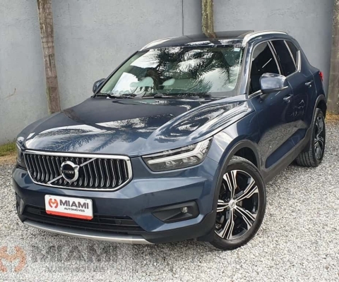 Volvo XC40 Inscription T4 2.0 - Azul - 2020/2020