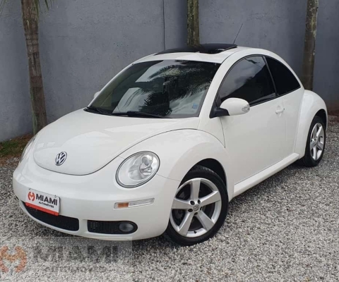 Volkswagen New Beetle 2.0  - Branca - 2010/2010