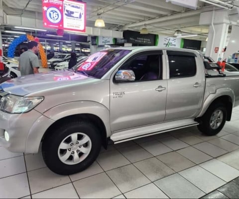 Toyota HILUX 2.7 SRV 4X4 CD 16V FLEX 4P AUTOMÁTICO