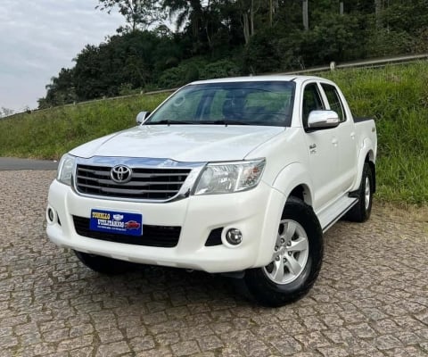 Toyota Hilux CD SRV 4x4 2.7 Flex 16V Aut.  - Branca - 2013/2014