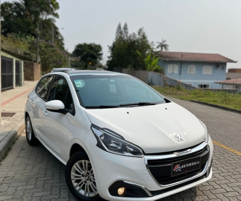 Peugeot 208 Allure 1.2 2019