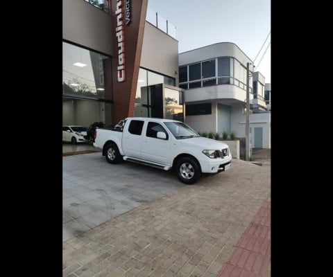 Nissan Frontier XE CD 4x2 2.5 TB Diesel 2010 Diesel