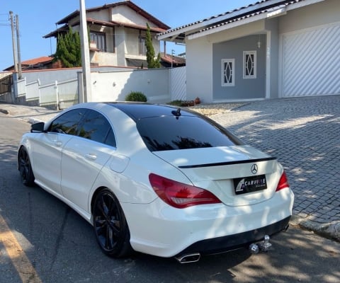 MERCEDES CLA 200