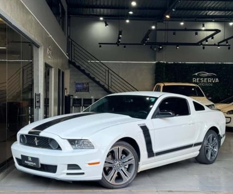 FORD MUSTANG V6 2013