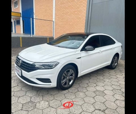 Volkswagen Jetta /VW  RL AF - Branca - 2018/2018