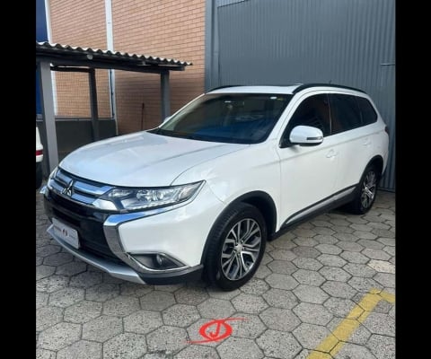 Mitsubishi Outlander 2.0 AUTOMÁTICA - Branca - 2015/2016