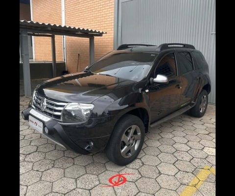 Renault Duster 20 D 4X2A - Preta - 2013/2014