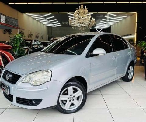 VOLKSWAGEN POLO SEDAN 1.6 2010