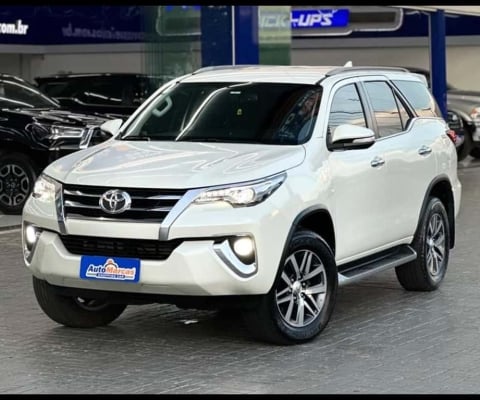 TOYOTA HILUX SWSRXA4FD 2017