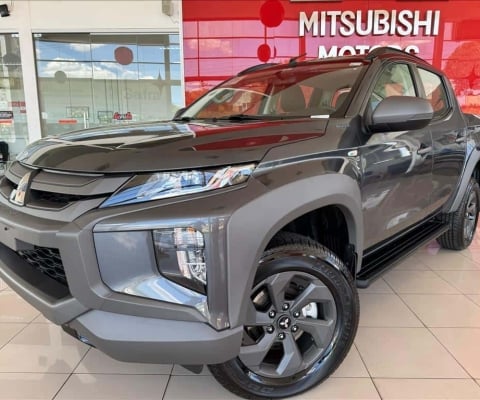 MITSUBISHI L200 TRITON 2.4 16V TURBO DIESEL SPORT OUTDOOR GLS CD 4P 4X4 AUTOMÁTICO