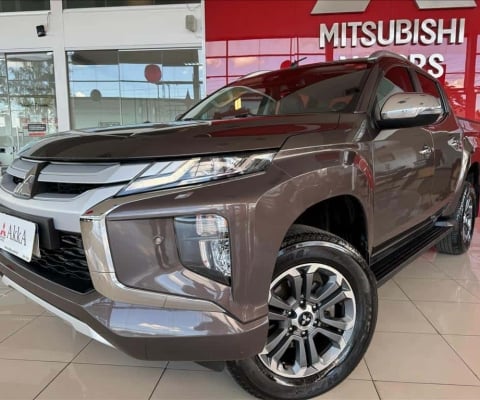 MITSUBISHI L200 TRITON 2.4 16V TURBO DIESEL SPORT HPE-S CD 4P 4X4 AUTOMÁTICO