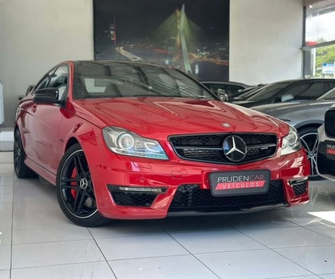 MERCEDES-BENZ C 63 AMG Coupe AMG 6.2 V8 Aut.