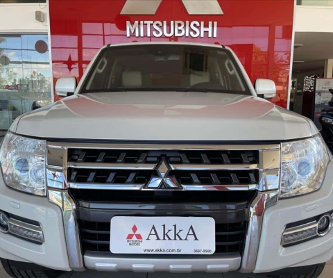 MITSUBISHI PAJERO FULL 3.2 HPE 4X4 16V TURBO INTERCOOLER DIESEL 4P AUTOMÁTICO