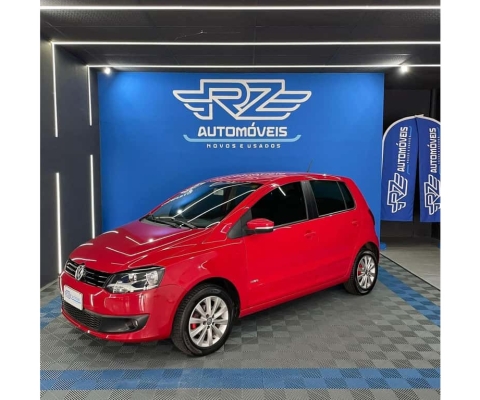 Volkswagen Fox 1.6 Mi Total Flex 8V 5p  - Vermelha - 2012/2013