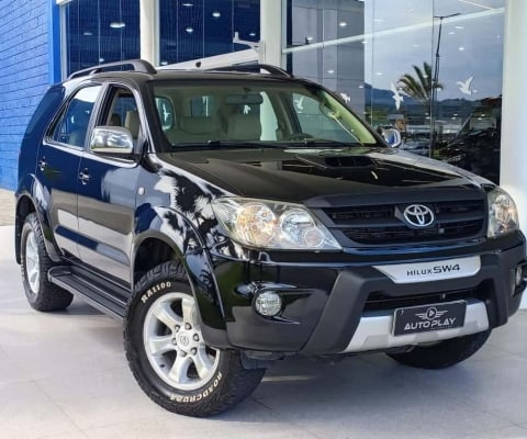 Toyota Hilux SW4 SRV D4-D 4x4 3.0 TDI Dies. Mec  - Preta - 2008/2008