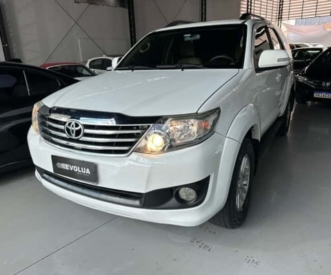 TOYOTA HILUX SW4 2.7 SR 4X2 16V - 2015/2015