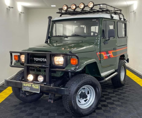 Toyota Bandeirante 4x4 IMPECÁVEL - Verde - 1990/1990