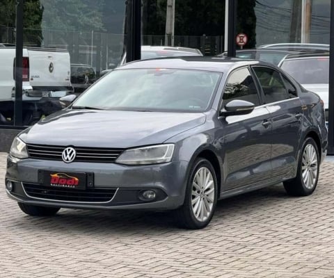 VOLKSWAGEN JETTA 2.0 TSI HIGHLINE 211CV GASOLINA 4P TIPTRONIC 2014