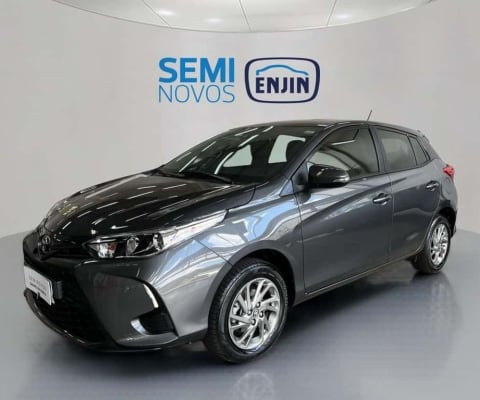 Toyota Yaris HA XS15 - Cinza - 2024/2025