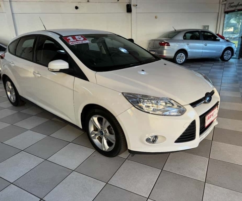 Focus Hatch SE 1.6 16V TiVCT PowerShift 2015 Ford