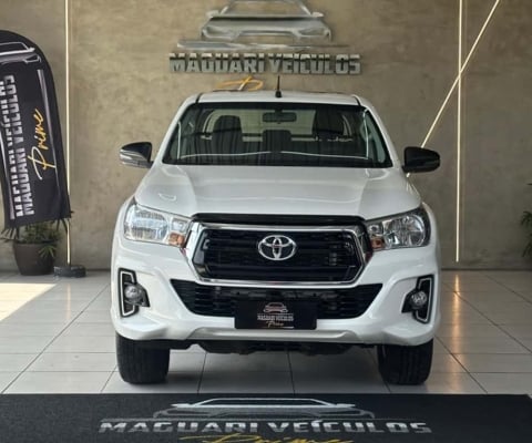 TOYOTA HILUX 2.7 SR 4X2 CD 16V 4P