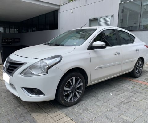 Versa SL 1.6 2019  conservado, baixo km! 