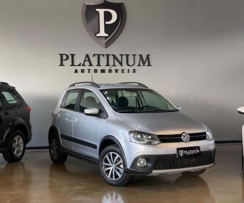 Volkswagen CrossFox W/ GII - Prata - 2013/2014