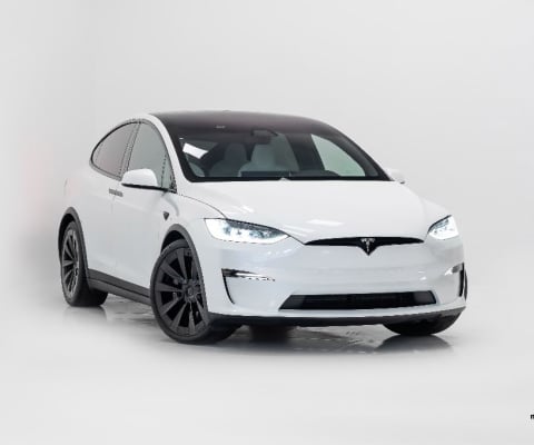 Tesla Model X Plaid