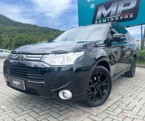 Mitsubishi Outlander 3.0/ GT 3.0 V6 Aut.  - Preta - 2014/2015