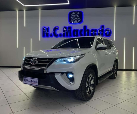 TOYOTA SW4 DSL 4X4 SRX DIAMOND AT 7S 2019