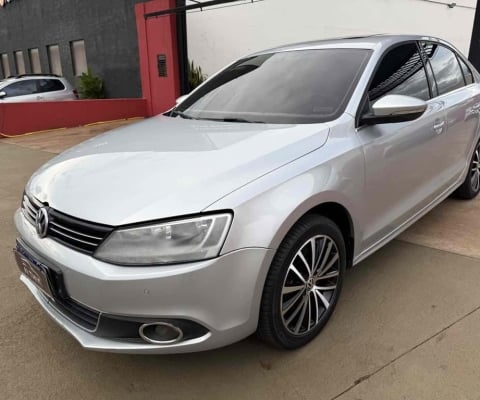 Volkswagen Jetta 2012 2.0 comfortline 120cv flex 4p tiptronic