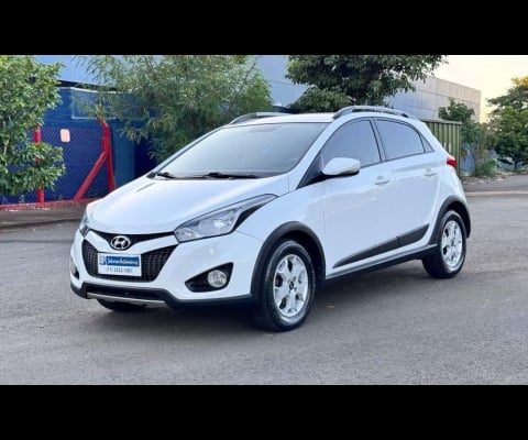 Hyundai HB20X 1.6A PREMI - Branca - 2013/2014