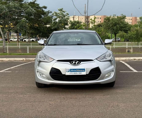 Hyundai Veloster 1.6 16V  140cv Aut.  - Prata - 2011/2012