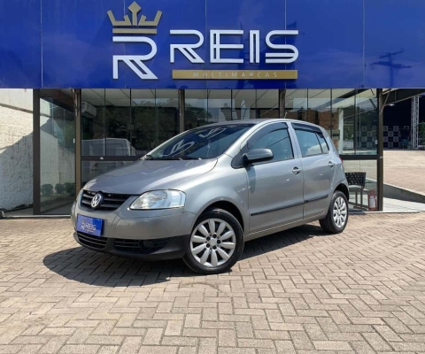 Volkswagen Fox Plus 1.6Mi/ 1.6Mi Total Flex 8V 4p  - Cinza - 2007/2008